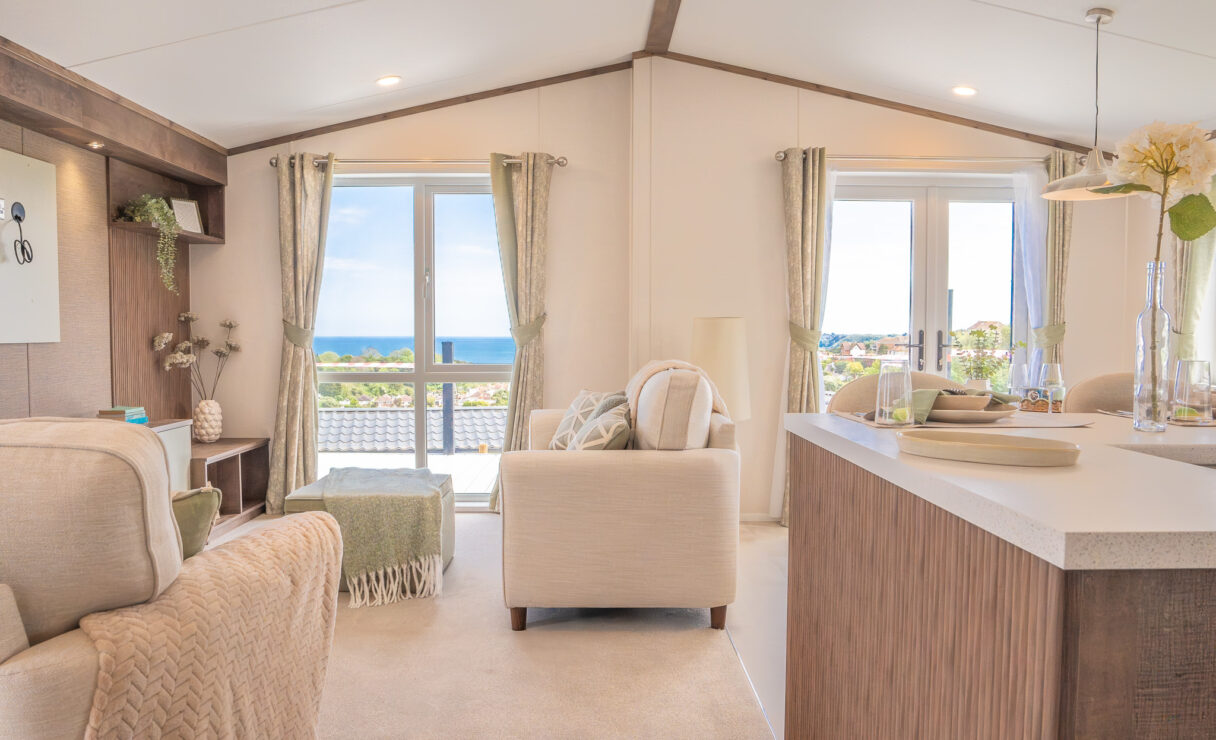 Regal Harbour Lodge living area