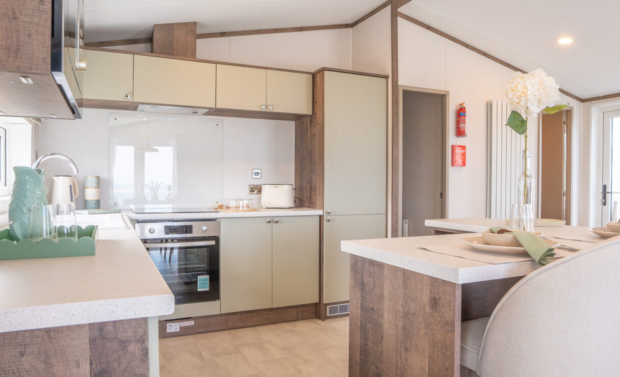 Regal Harbour kitchen