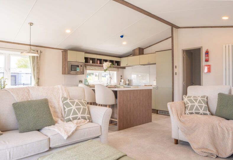 Regal Harbour luxury lodge on Harbour Heights