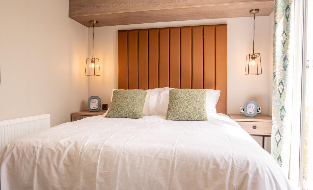 Victory Riverwood static caravan Main bedroom