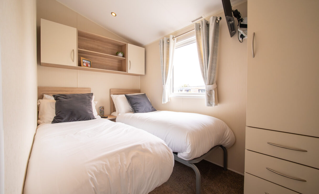 Willerby Rio Gold Static Caravan Twin Bedroom