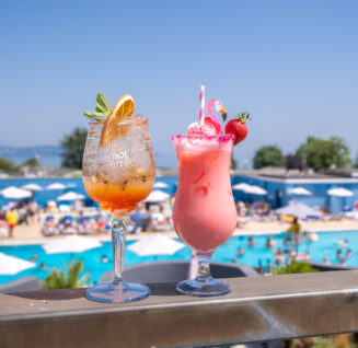 Food and Drinks, Cocktails on the Jetty Terrace
